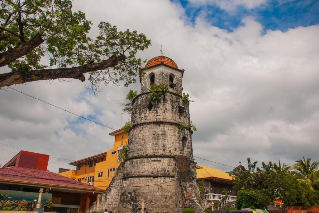 Dino Residences Dumaguete City Exteriör bild