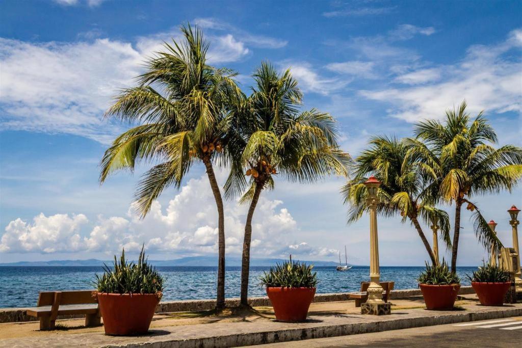 Dino Residences Dumaguete City Exteriör bild